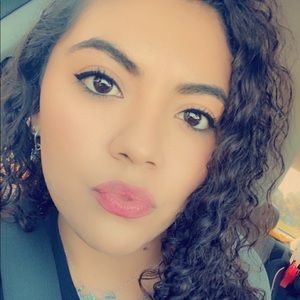 Meet your Posher, Zully